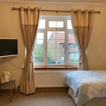 Thompsons Arms 3*